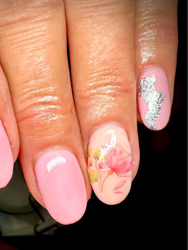 Pink floral watercolour nails with foil accent